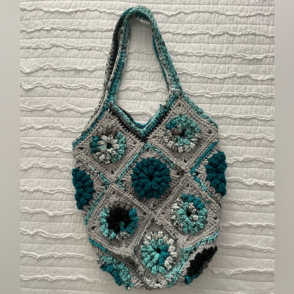 Crochet vintage granny purse